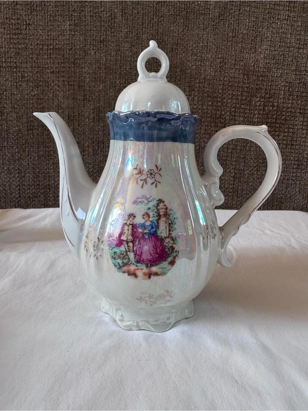 Porcelain Tea Pot Set - Picture 2 of 8